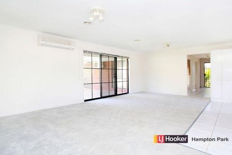 Property photo of 30 Redwood Avenue Hampton Park VIC 3976