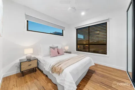 Property photo of 2/21 Sandra Avenue Fawkner VIC 3060
