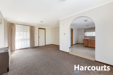 Property photo of 2/32 Bakewell Street Cranbourne VIC 3977