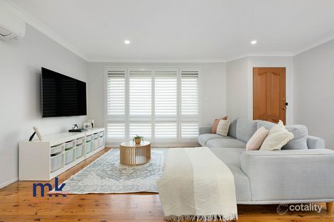 Property photo of 15 Traminer Place Eschol Park NSW 2558