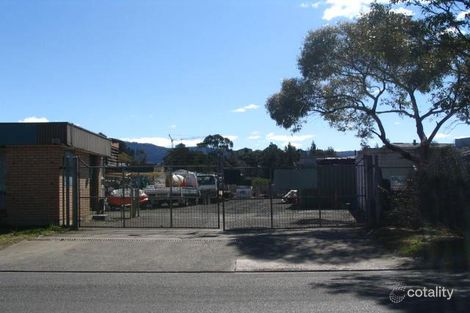 5 Resolution Dr, Unanderra, NSW 2526