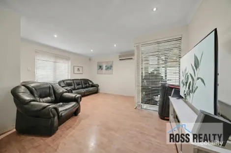 Property photo of 20 Hindoo Elbow Stratton WA 6056