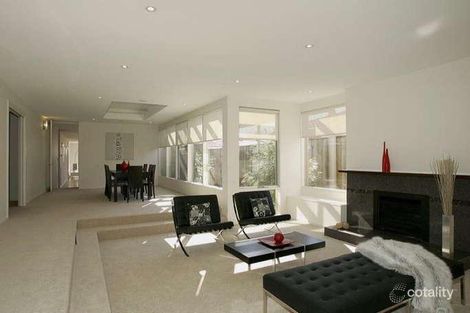 Property photo of 23 Roslyn Street Brighton VIC 3186