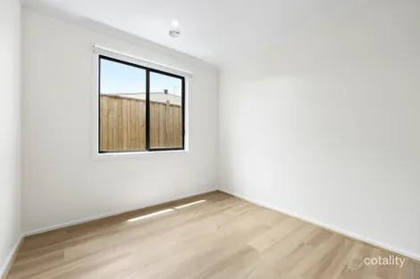 Property photo of 4 Buster Street Sunbury VIC 3429