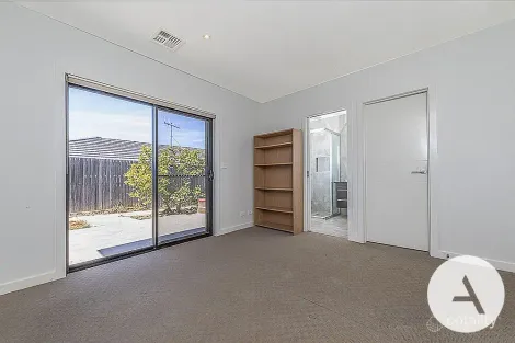 Property photo of 40 Wighton Terrace Casey ACT 2913