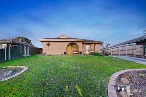 Property photo of 100 Lyrebird Drive Carrum Downs VIC 3201