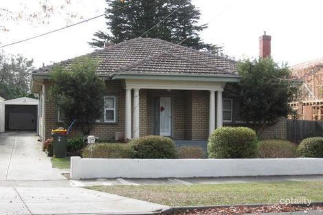 24 Kintore Cres, Box Hill, VIC 3128