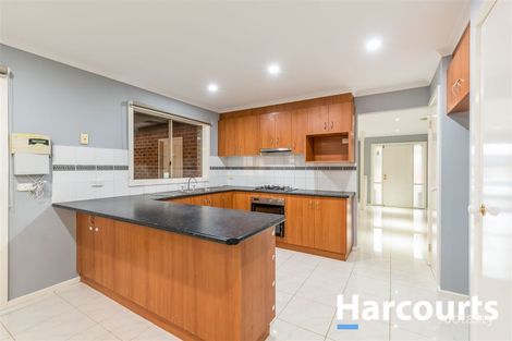 Property photo of 13 Taplan Crescent Cranbourne West VIC 3977