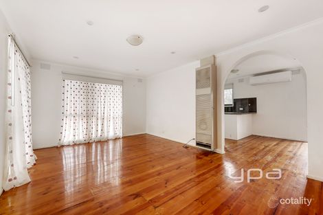 Property photo of 8 Clovelly Drive Craigieburn VIC 3064