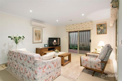 Property photo of 11 Nightingale Crescent Berwick VIC 3806