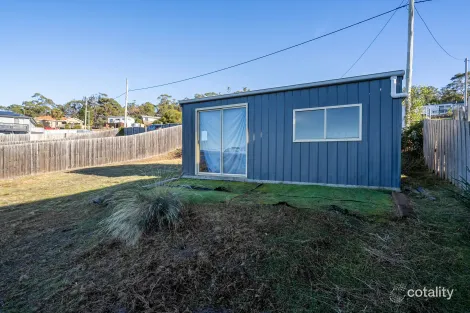 Property photo of 30 Sea Eagle Road Primrose Sands TAS 7173