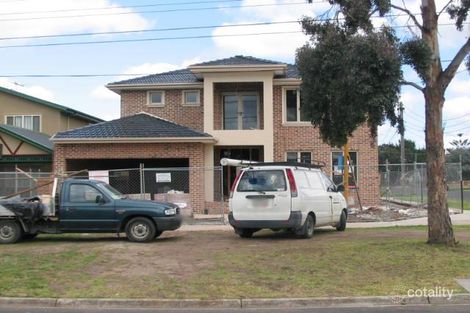 35 Raglan St, Avondale Heights, VIC 3034