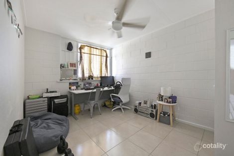 Property photo of 4/13 Percy Street West End QLD 4810