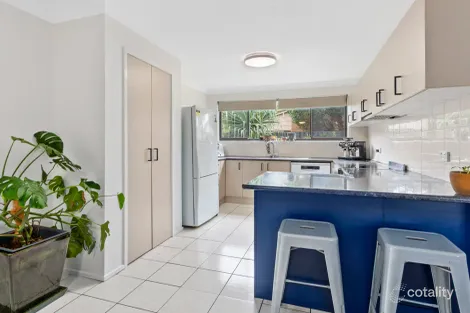Property photo of 2/7 Peewee Place Burleigh Waters QLD 4220