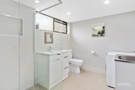 Property photo of 2/7 Peewee Place Burleigh Waters QLD 4220