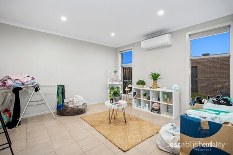 Property photo of 14 Mandrel Drive Williams Landing VIC 3027