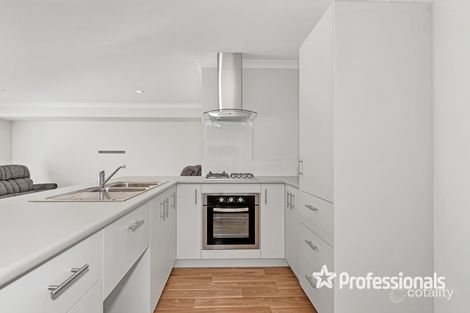 Property photo of 6 Mallina Crescent Golden Bay WA 6174