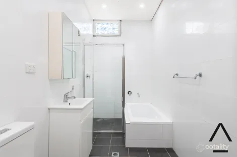 Property photo of 2/119 Livingstone Road Marrickville NSW 2204