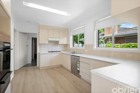 9 Evan St, Berwick, VIC 3806