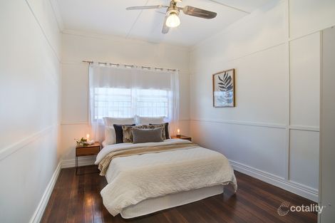 Property photo of 162 Beddoes Street Holland Park QLD 4121