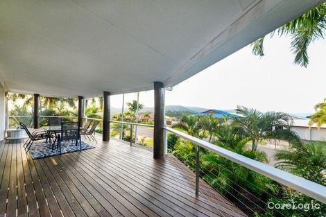 Property photo of 33 Country Road Cannonvale QLD 4802