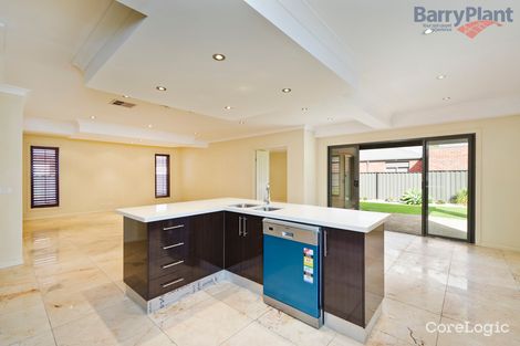 Property photo of 8 Gingelly Close Point Cook VIC 3030