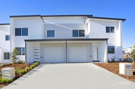 22 Sovereign Cct, Glenfield, NSW 2167