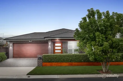Property photo of 3 Piora Street Colebee NSW 2761