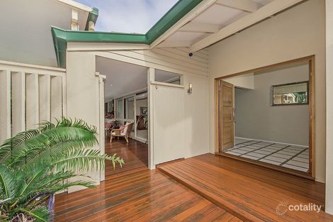 Property photo of 4 Mitchell Court Mount Ommaney QLD 4074