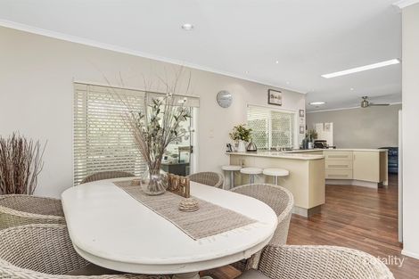 Property photo of 2 Redfern Place Mooroobool QLD 4870