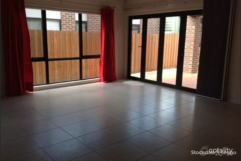 Property photo of 34 Verde Parade Epping VIC 3076
