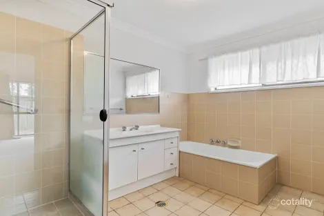 Property photo of 1/46 Corunna Crescent Ashmore QLD 4214