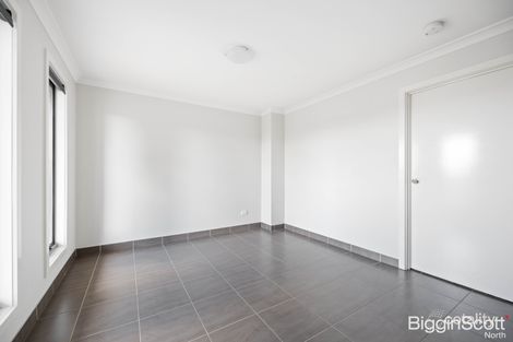 Property photo of 2 Swagman Walk Wollert VIC 3750