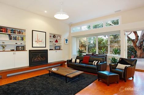 Property photo of 4 Deakin Street St Kilda West VIC 3182
