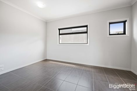 Property photo of 2 Swagman Walk Wollert VIC 3750