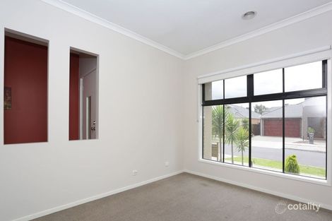 Property photo of 3 Ballanoma Green Epping VIC 3076