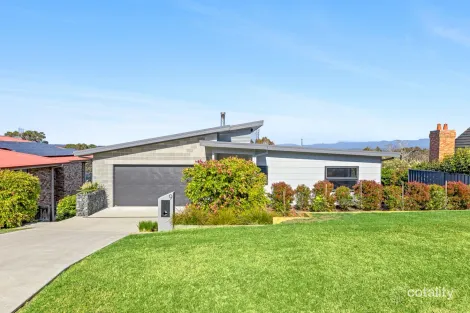 9 Viewpoint Ct, Tuross Head, NSW 2537