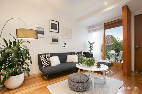 Property photo of 8/12 Wyuna Road Caulfield North VIC 3161