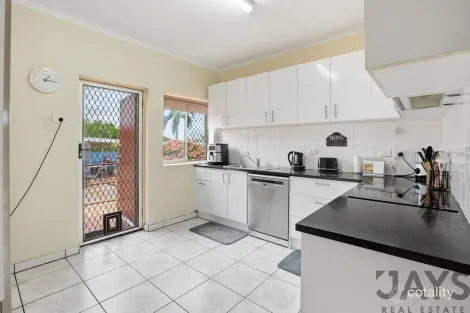 Property photo of 41 Hinkler Crescent Sunset QLD 4825