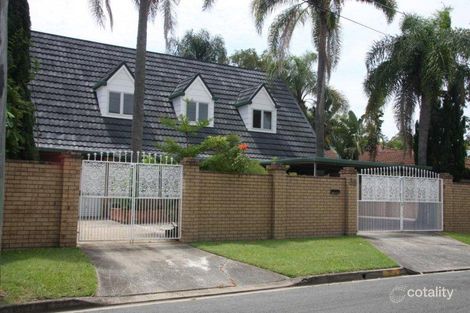 33 Heeb St, Bundall, QLD 4217