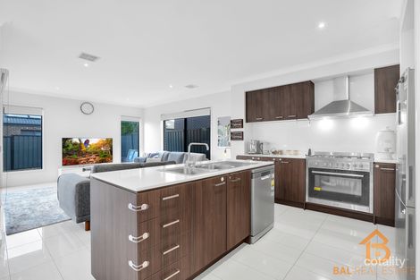 Property photo of 61 Dover Street Truganina VIC 3029