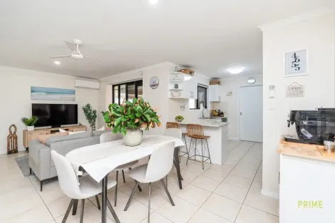 Property photo of 6 Border Court Torquay QLD 4655