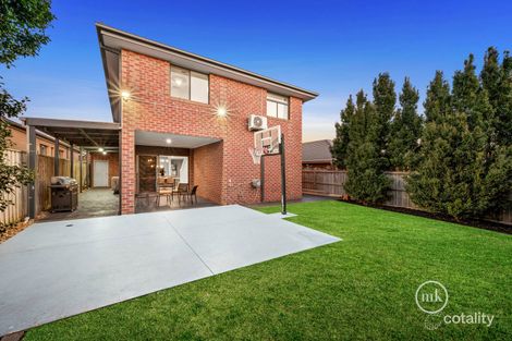 Property photo of 8 Pacific Grange Beveridge VIC 3753
