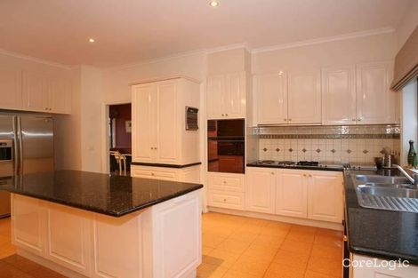 Property photo of 31 Langmore Lane Berwick VIC 3806