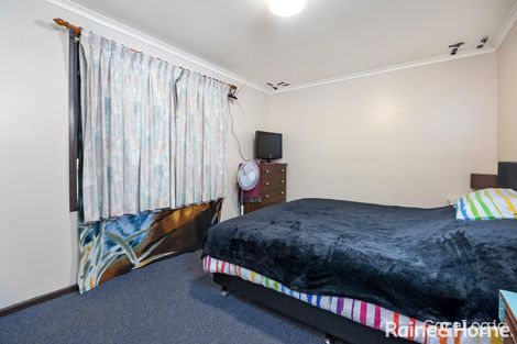 Property photo of 16 Warren Place Mount Austin NSW 2650