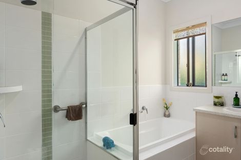 Property photo of 11 Kingfisher Crescent Encounter Bay SA 5211