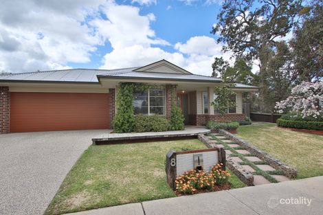 Property photo of 8 Mac Knight Wynd Doreen VIC 3754