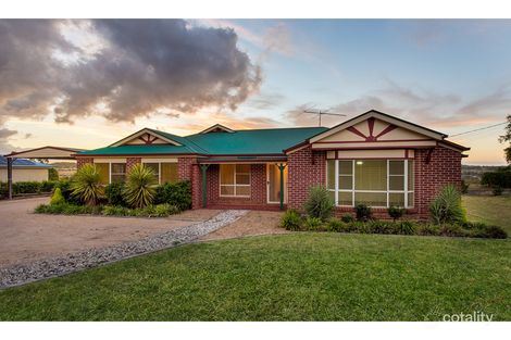 43 Lake Dr, Meringandan, QLD 4352