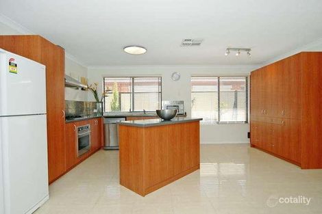 Property photo of 20 Lyndavale Loop Carramar WA 6031