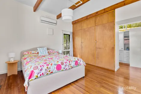 Property photo of 10 Spring Street Greensborough VIC 3088